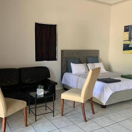 Bright Open-Plan Apartment Close To Wine Tram Franschhoek Zewnętrze zdjęcie