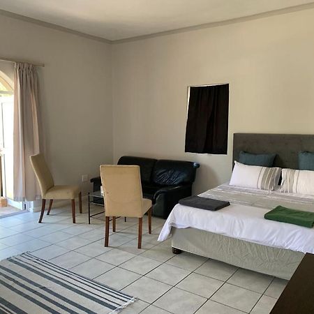 Bright Open-Plan Apartment Close To Wine Tram Franschhoek Zewnętrze zdjęcie